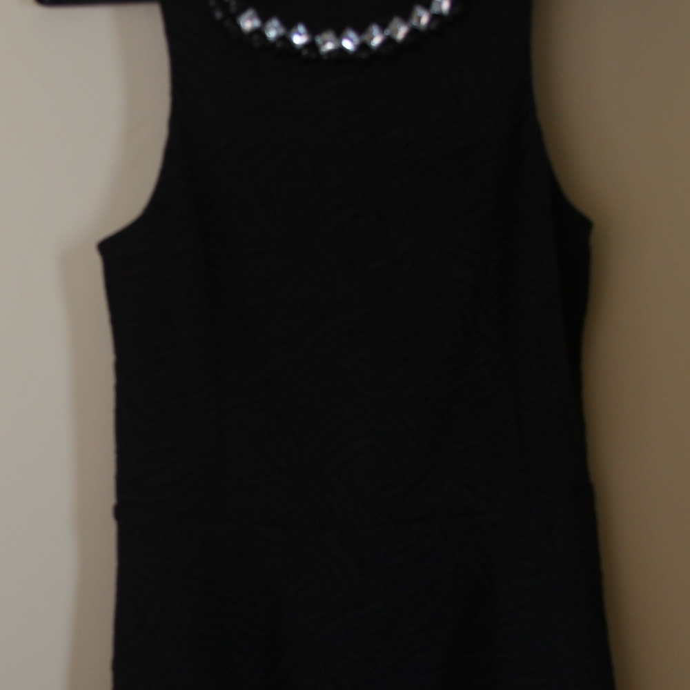 EXPRESS BLACK SLEEVELESS JEWELED PEPLUM TOP S/P